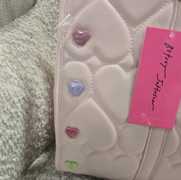 NEW Betsey Johnson Valentines Heart Tote Handbag - Picture 5 of 7